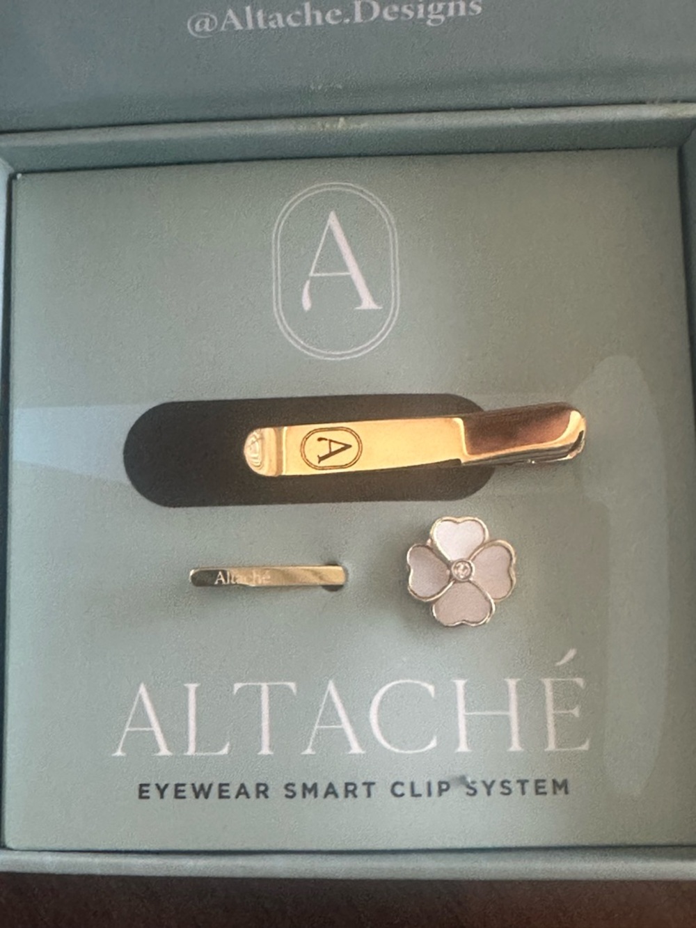 Altaché Gold Eyewear Smart Clip Set with Pink Flower Accent